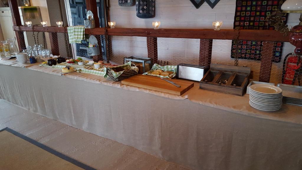 法尔肯贝里Augustas Bed & Breakfast住宿加早餐旅馆 外观 照片